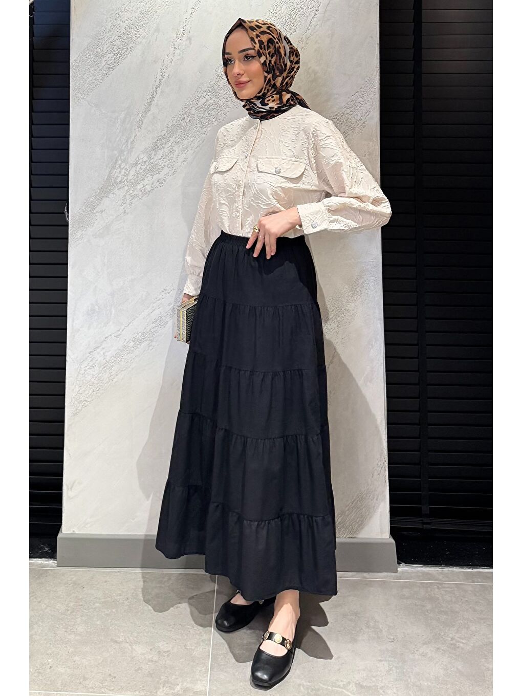 Siyah Kadın Bel Lastikli Katlı Ve Pileli Tesettür Etek-3