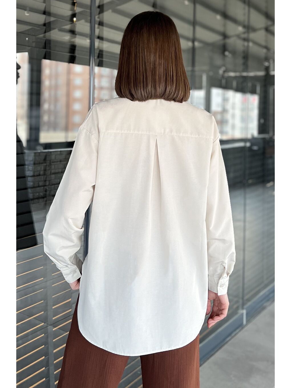 Bej Kadın Uzun Kol Taşlı Gömlek-3