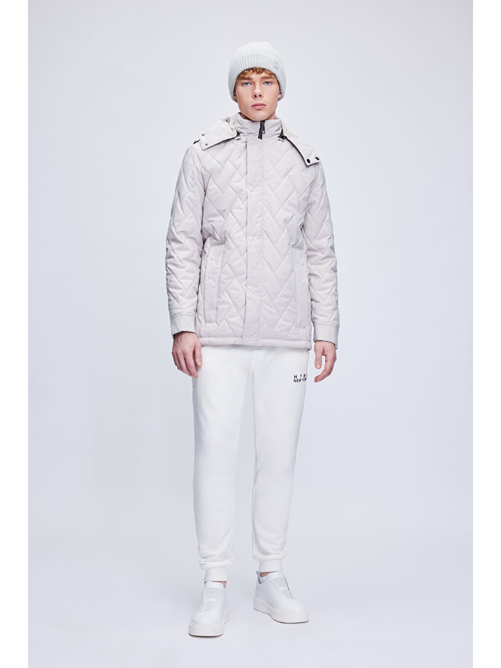 Bej Taş Dinamik Fit Hakim Yaka Desenli Kapitone Kapüşonlu Mont-1