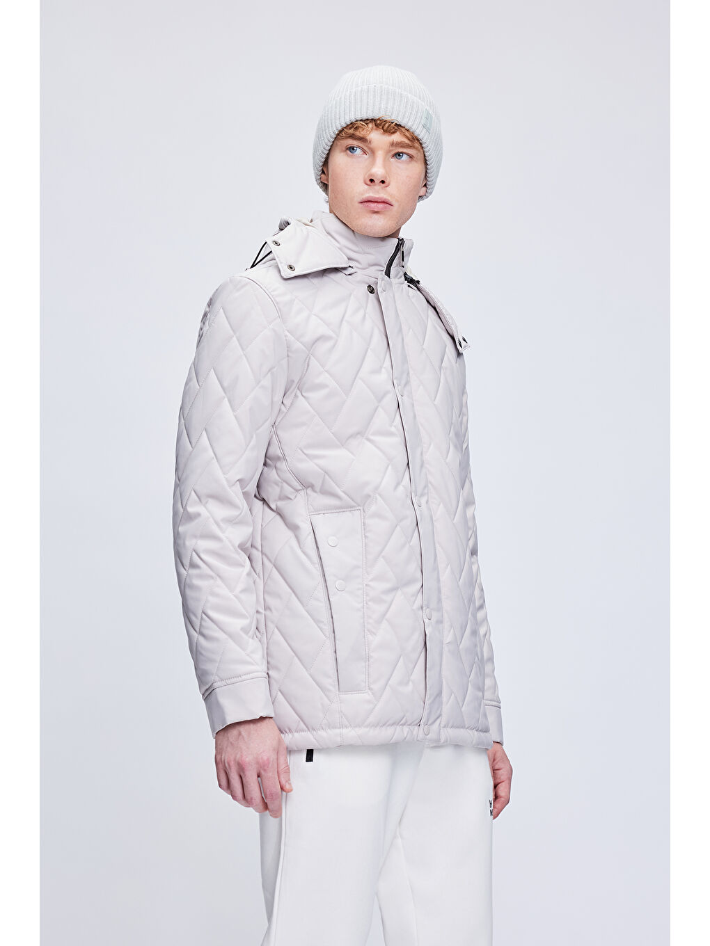 Bej Taş Dinamik Fit Hakim Yaka Desenli Kapitone Kapüşonlu Mont-2