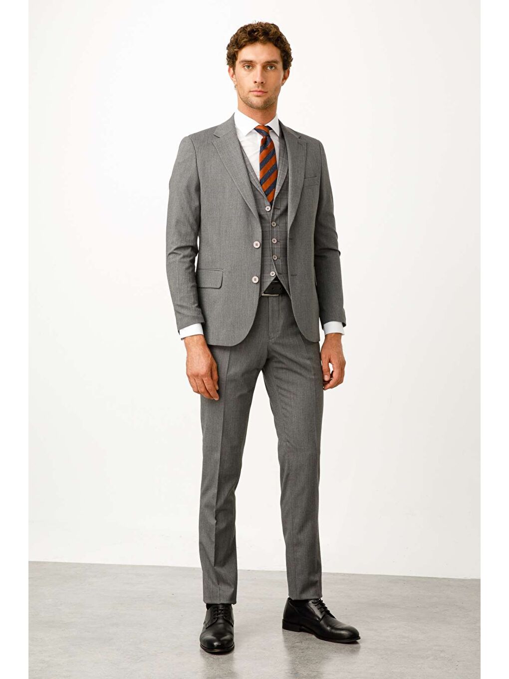 Erkek Gri  / Rahat Kalıp Geniş Mono Kombinli Takım Elbise