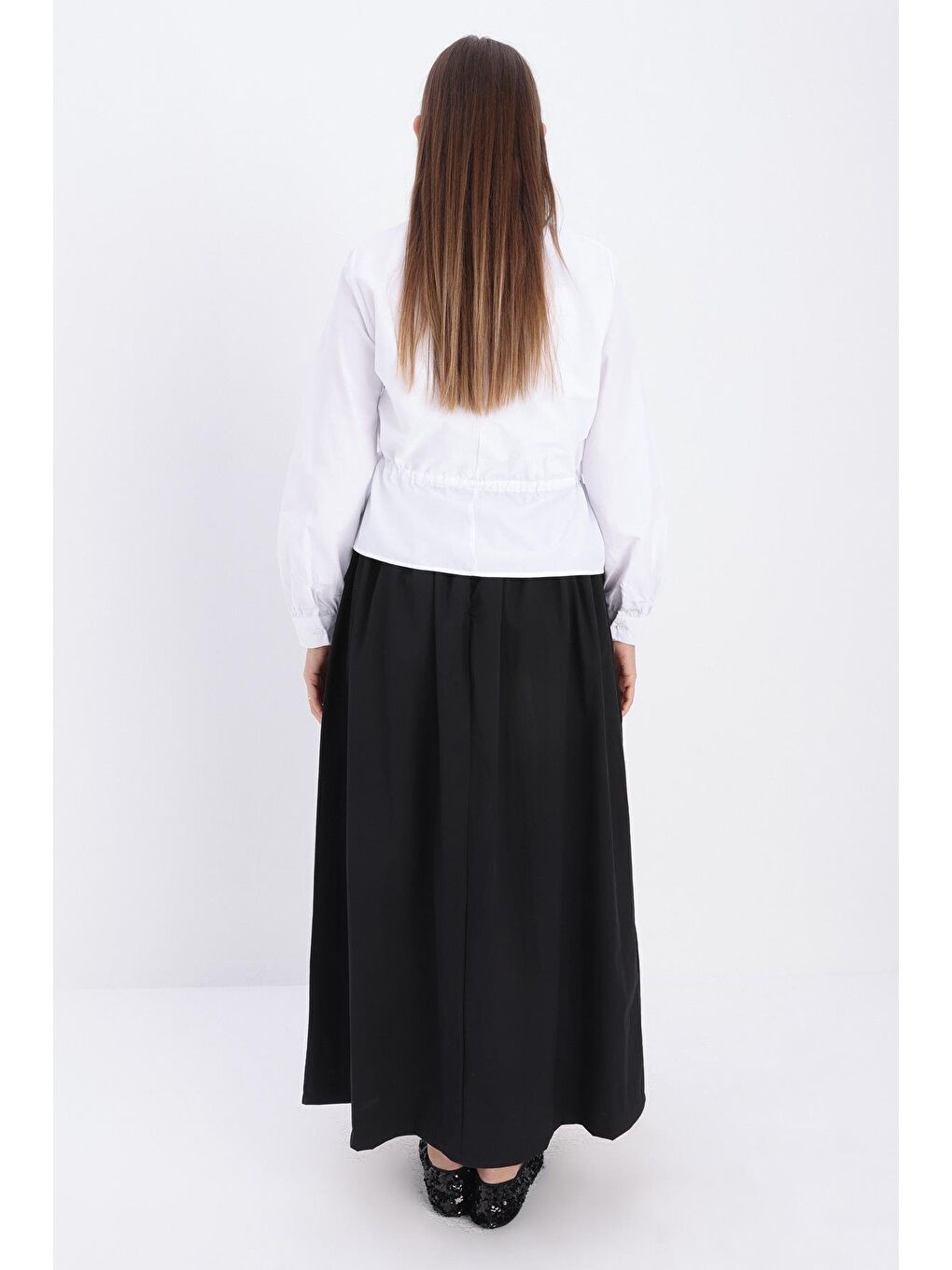 Siyah-Düğme Detaylı Kraşlı Etek-3