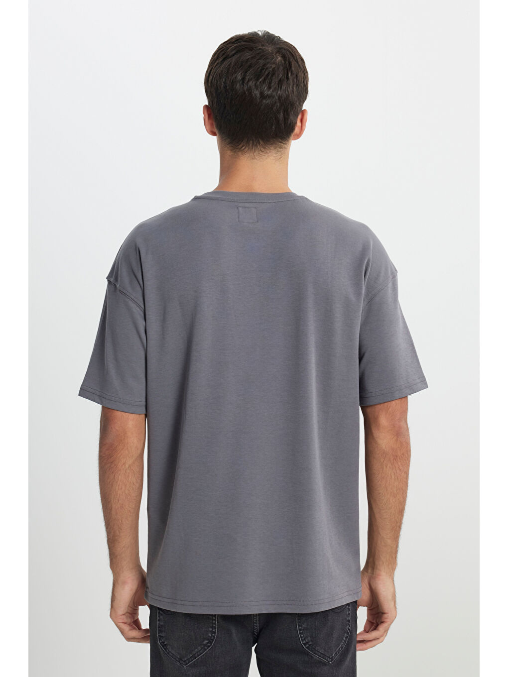 Antrasit Loose Fit Rahat Kesim Bisiklet Yaka Siyah Tişört-4