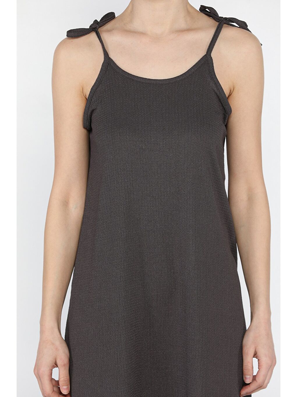 Antrasit Kadın Omuz Bağlama Detaylı Askılı Salaş Elbise-3