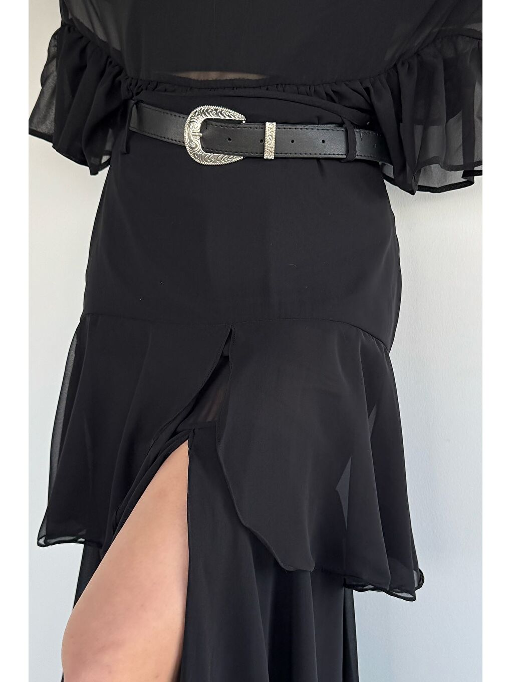 Siyah Kadın Yırtmaçlı Kemerli Kat Detaylı Tül Etek-4