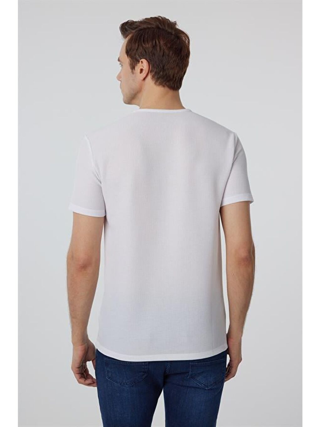 Beyaz Slim Armürlü Bisiklet Yaka Tişört-6