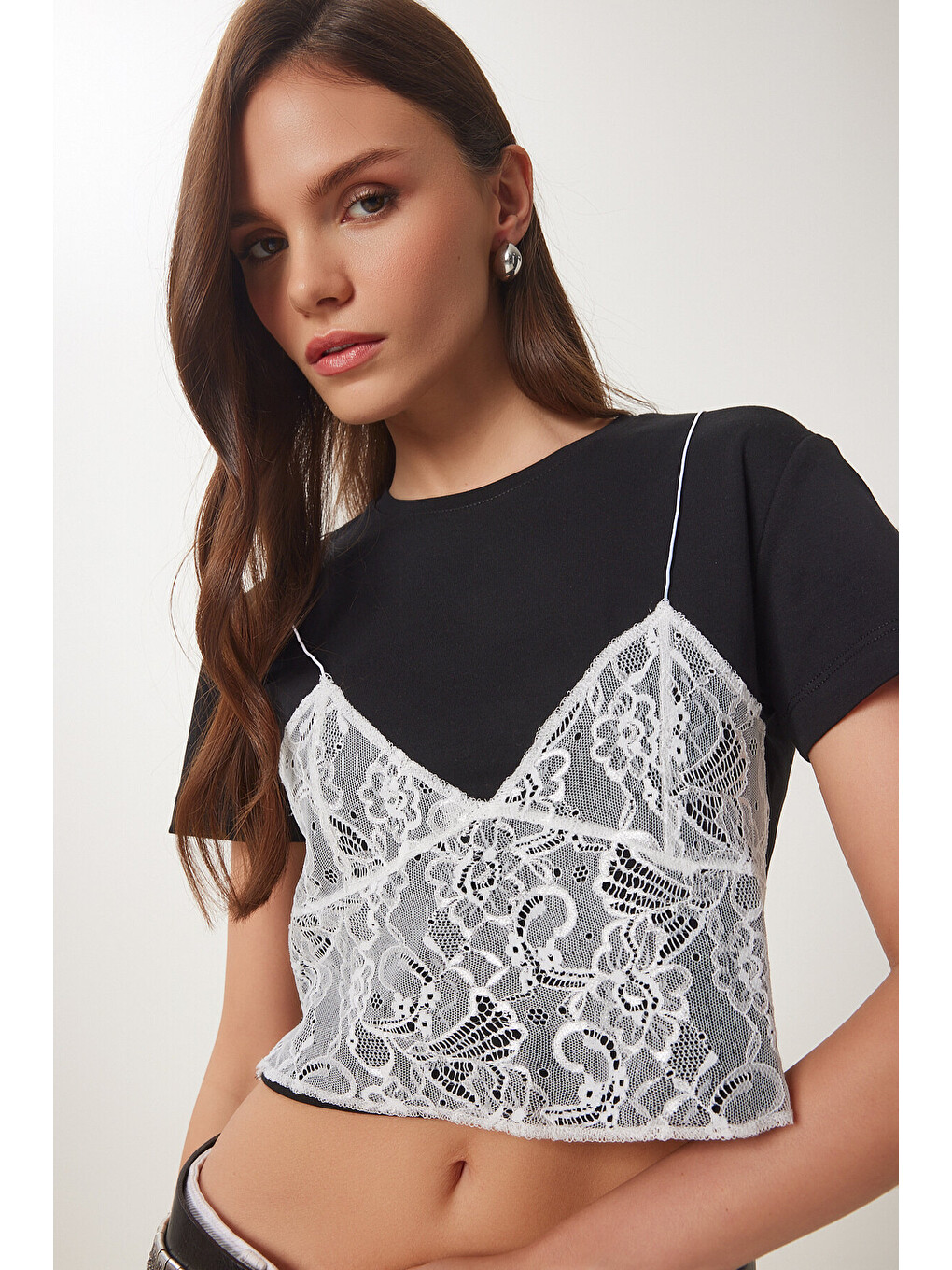 Siyah Dantelli Crop Örme Bluz SİYAH BEYAZ LBV0059-2