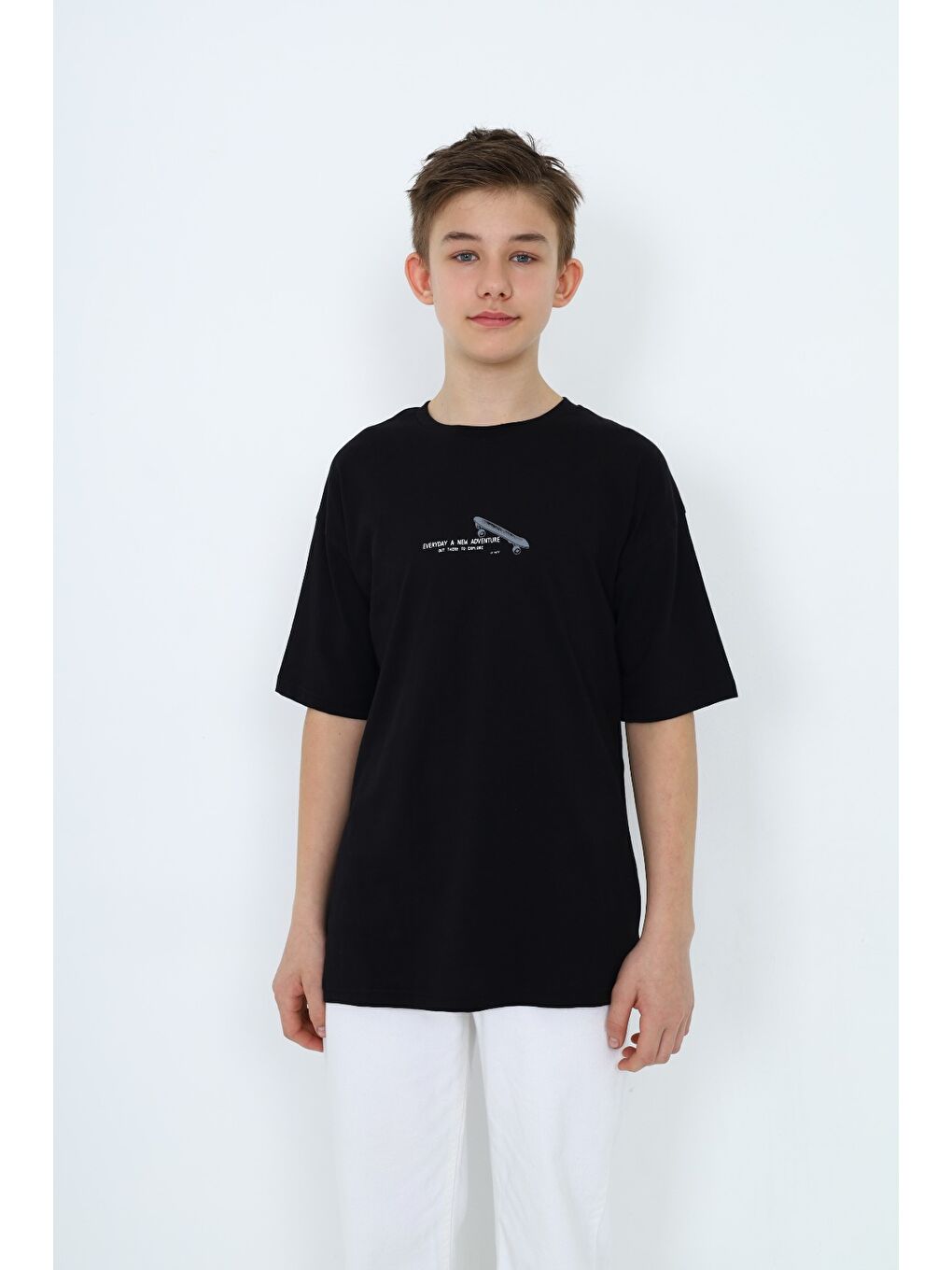 Siyah Erkek Çocuk Baskılı Tişört
