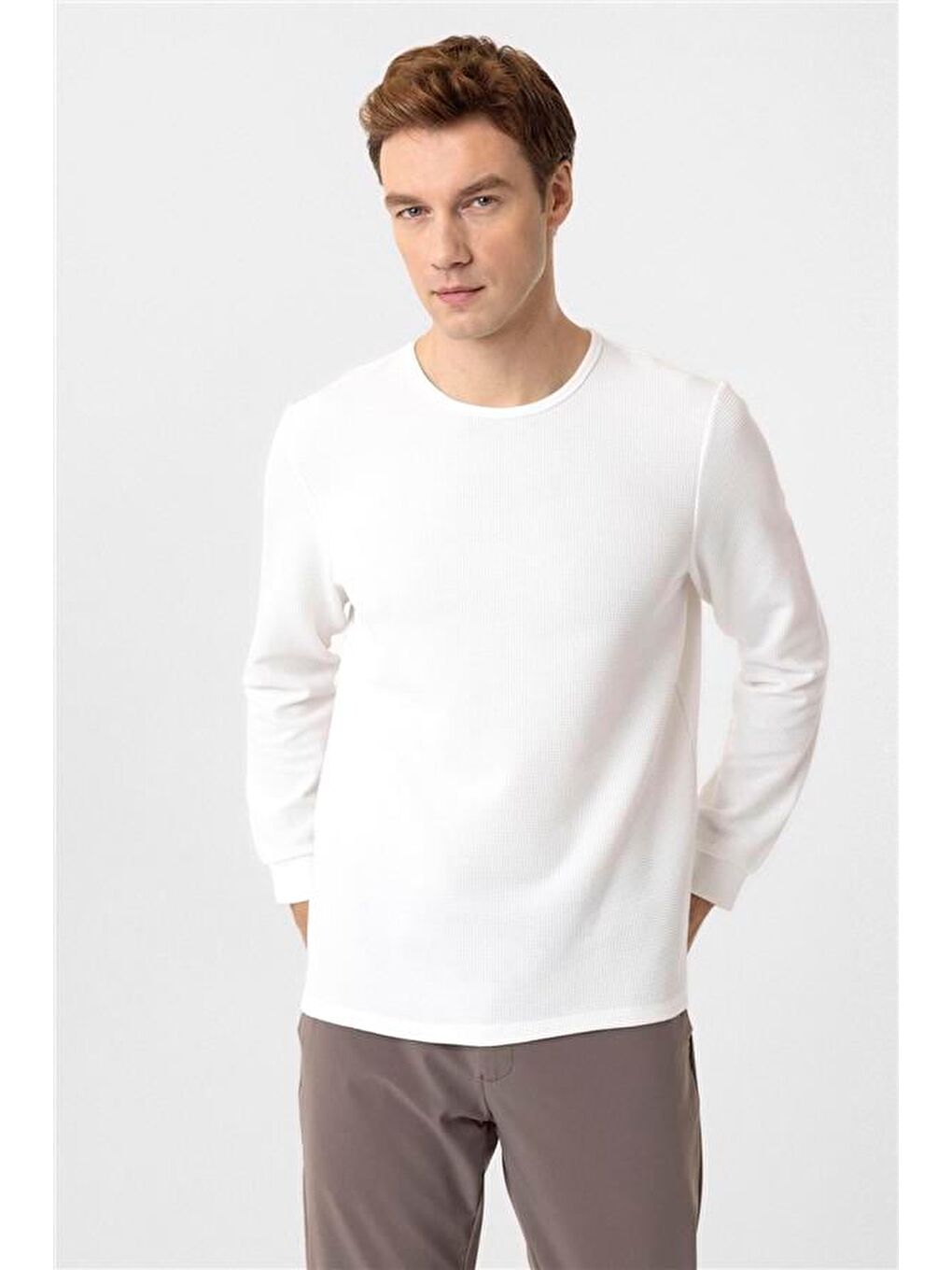 Beyaz Slim Armürlü Bisiklet Yaka Triko-1