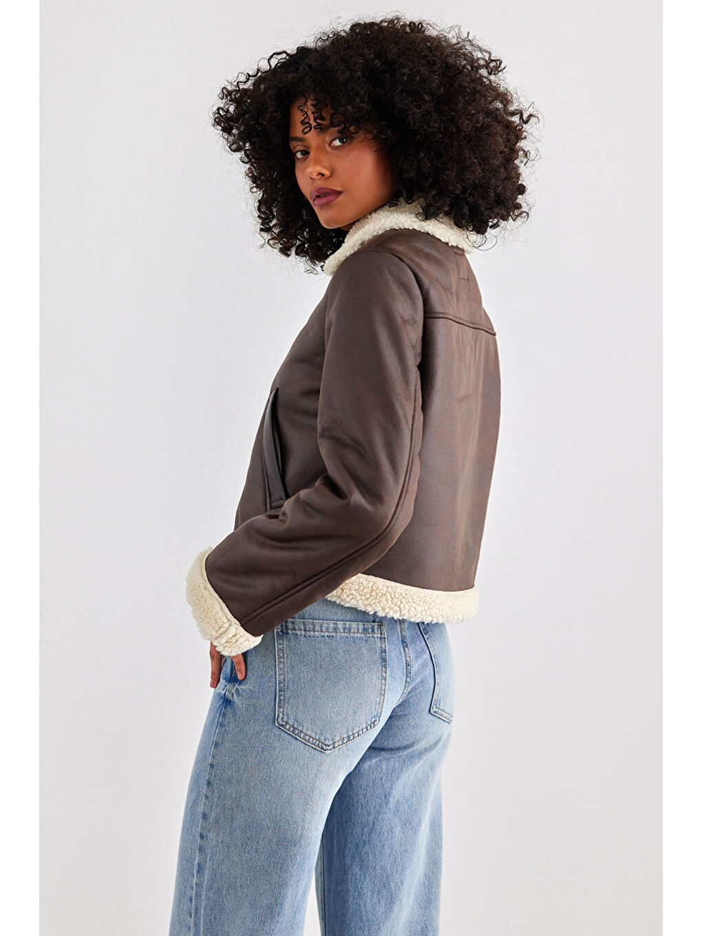 Only Kahverengi Onlbetty Regular Fit Yapay Tüylü Geniş Yaka Kısa Mont 15324138 - 3