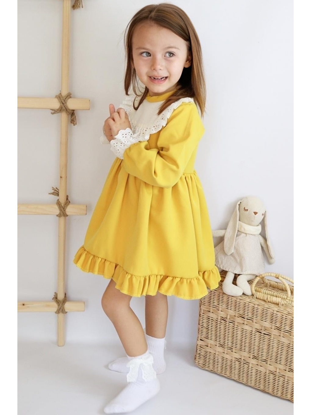 Sarı Kız Çocuk Ruby Hardal Uzun Kollu Dantel Detaylı Fırfırlı Elbise-1