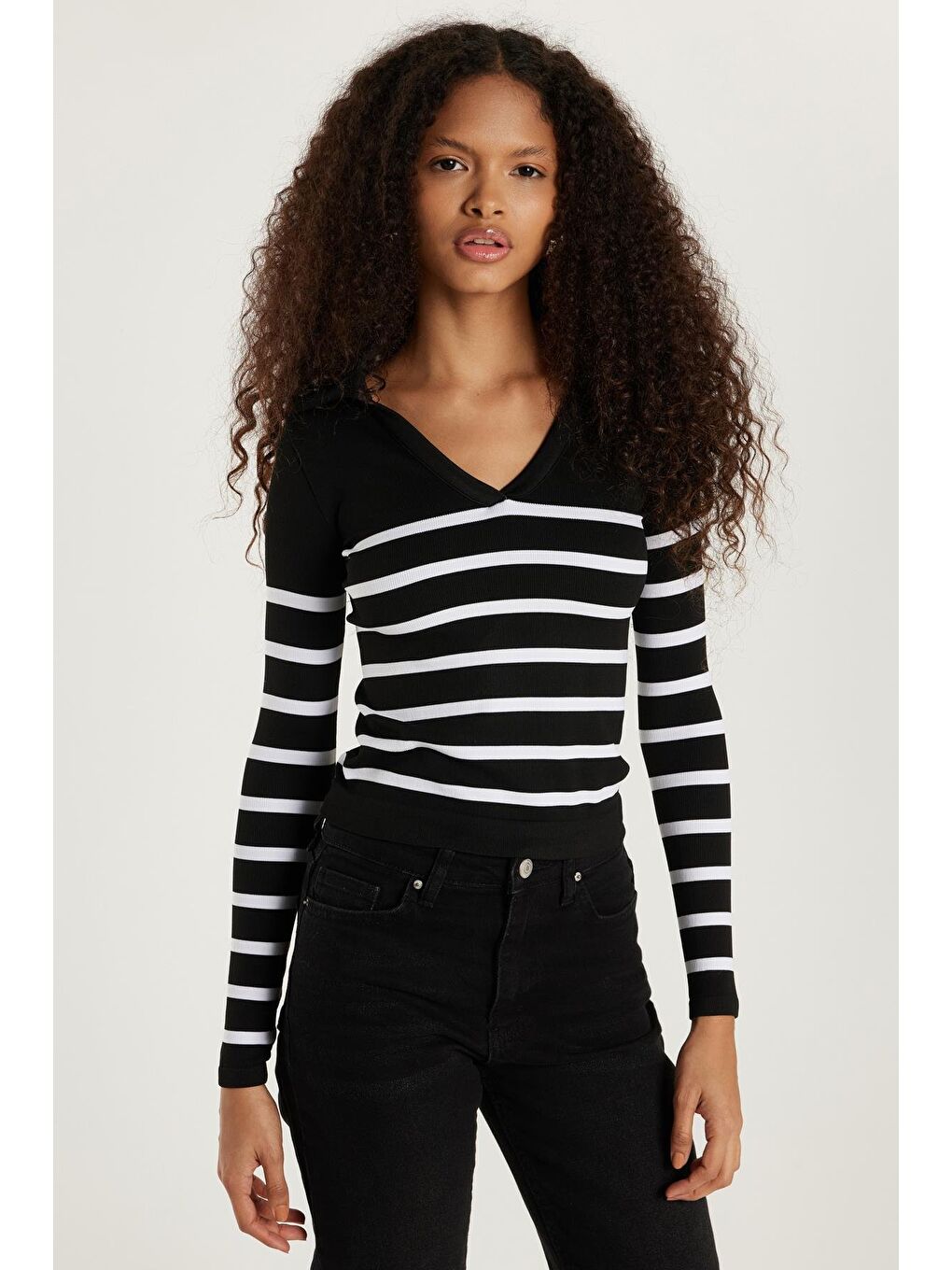 Karışık Kadın Slim Fit Dar Kesim V Yaka Çizgili Bluz-3