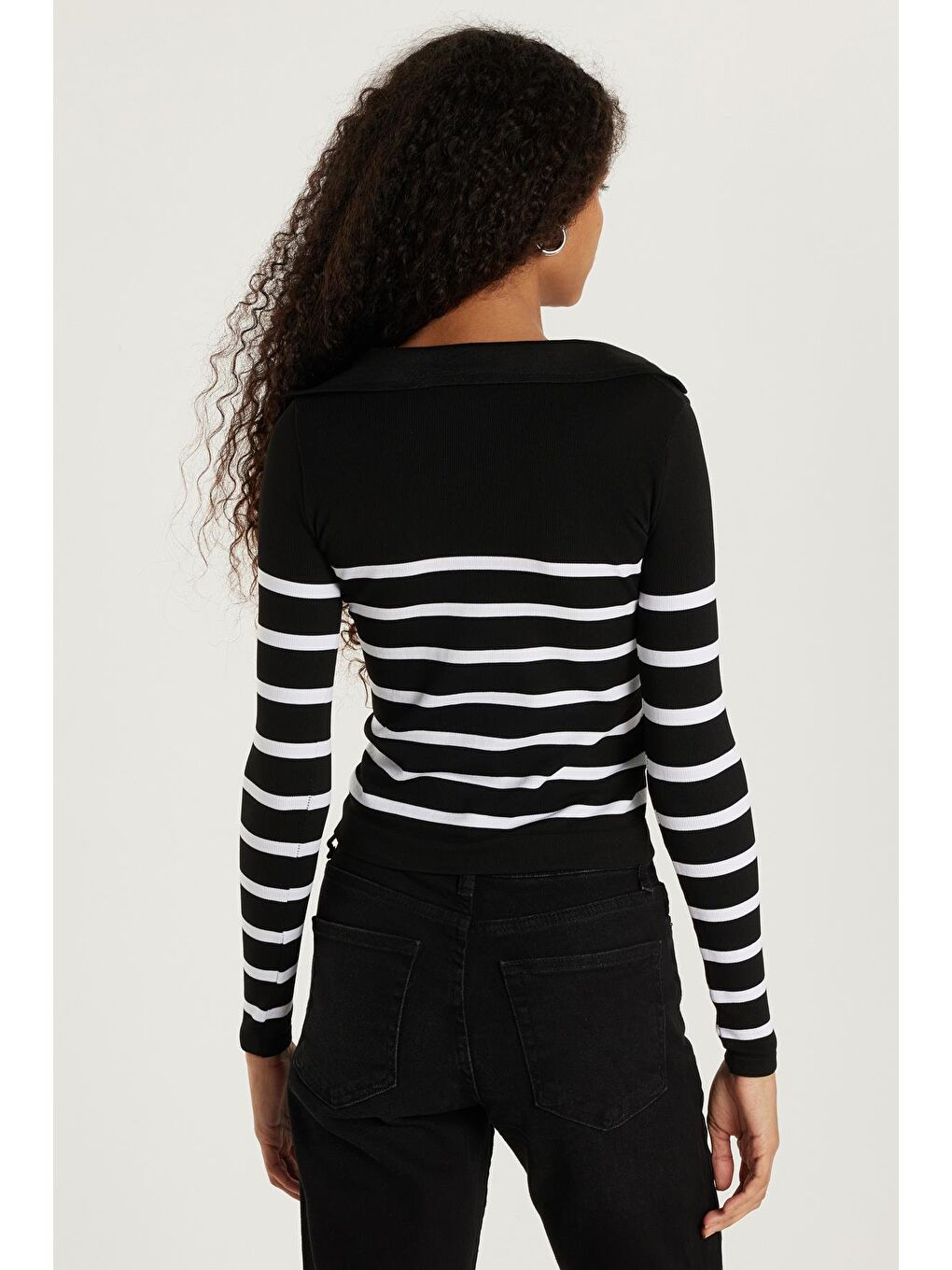 Karışık Kadın Slim Fit Dar Kesim V Yaka Çizgili Bluz-4