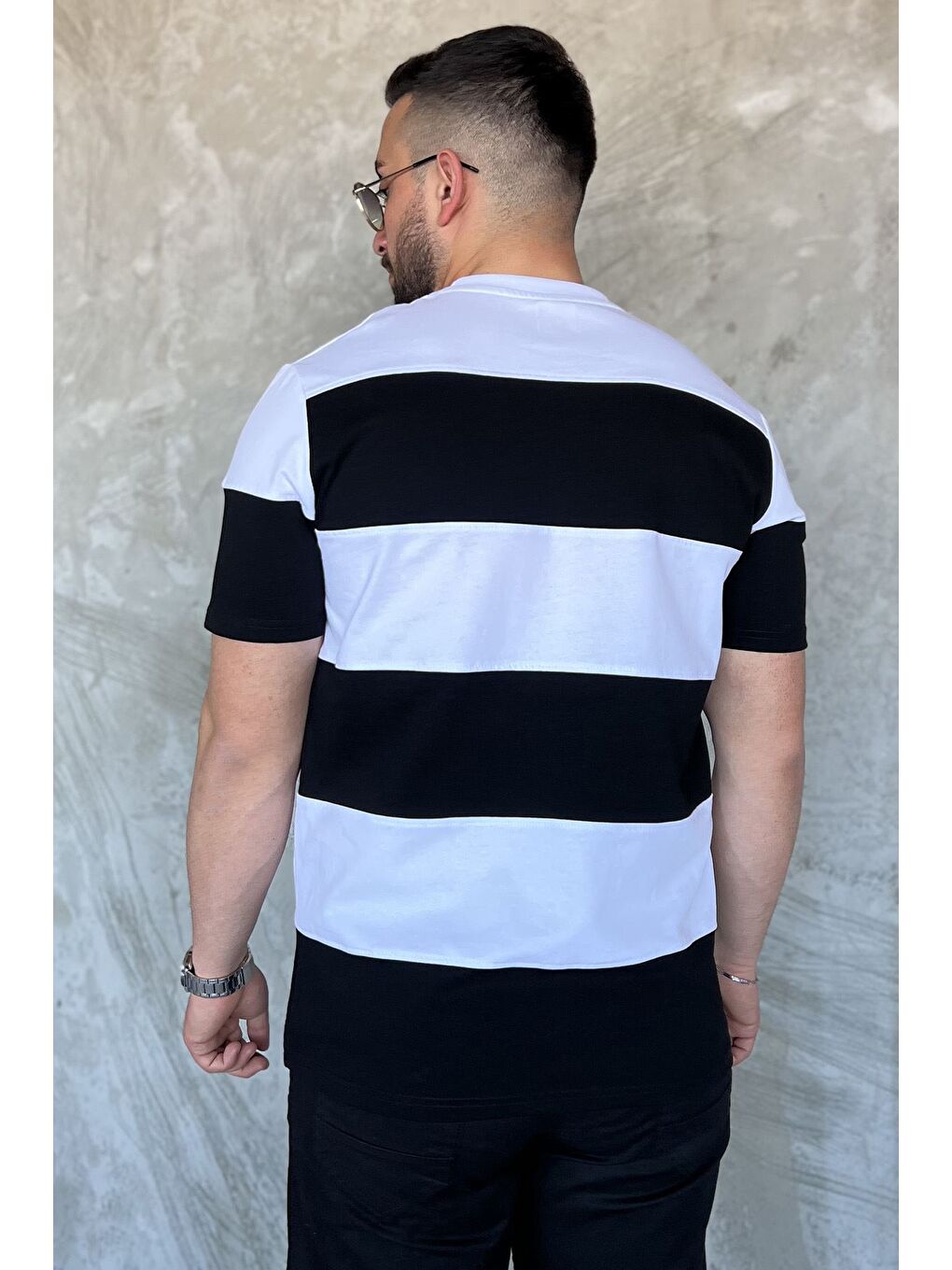 Beyaz Bisiklet Yaka Parçalı Erkek Tişört-2