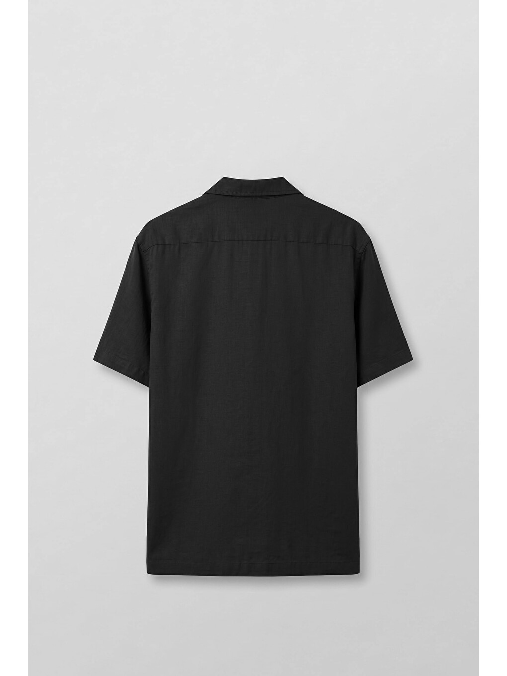 Erkek Relaxed Fit Açık Yaka Kısa Kollu Lyocell Gömlek Siyah-1