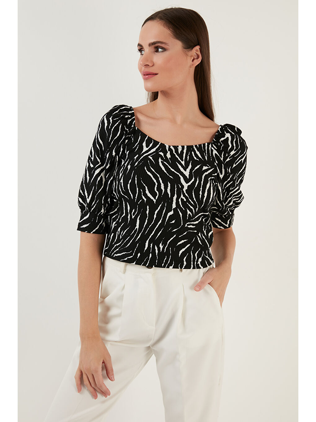 Siyah Truvakar Kol Geniş Yaka Bluz 5869001-2