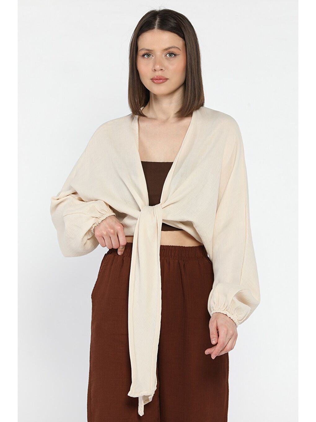 Bej Kadın Ön Bağlamalı Yarasa Kol Bluz-1