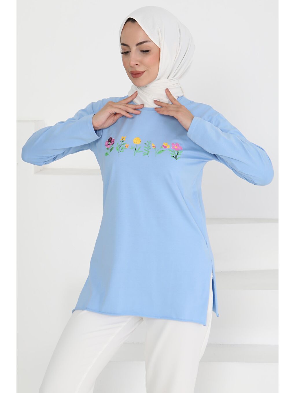 Kadın Bisiklet Yaka Çiçek Baskılı Tunik Bebe Mavi - 27197-2