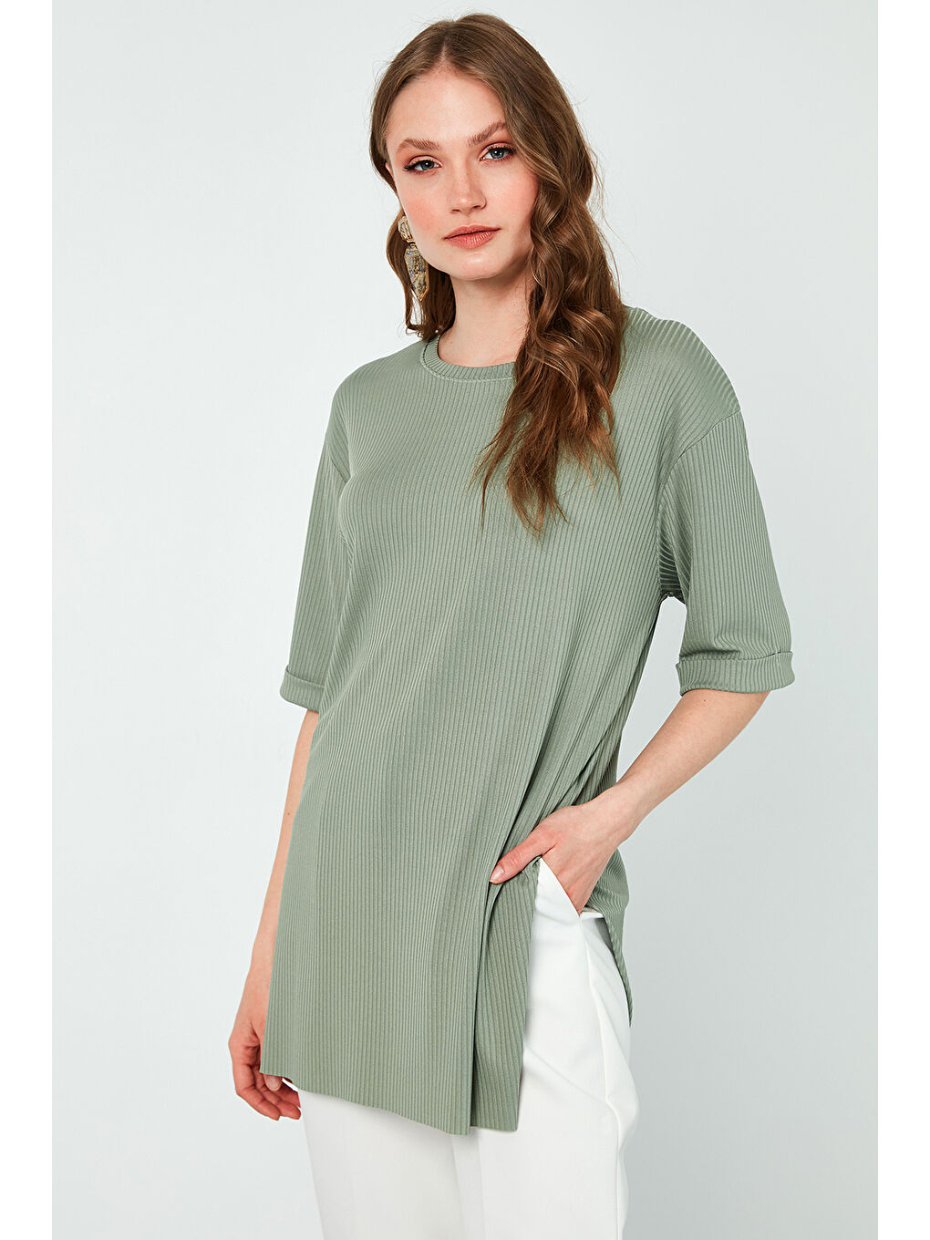 Yeşil Oversize Bisiklet Yaka Yırtmaç Detaylı Bluz 5869000