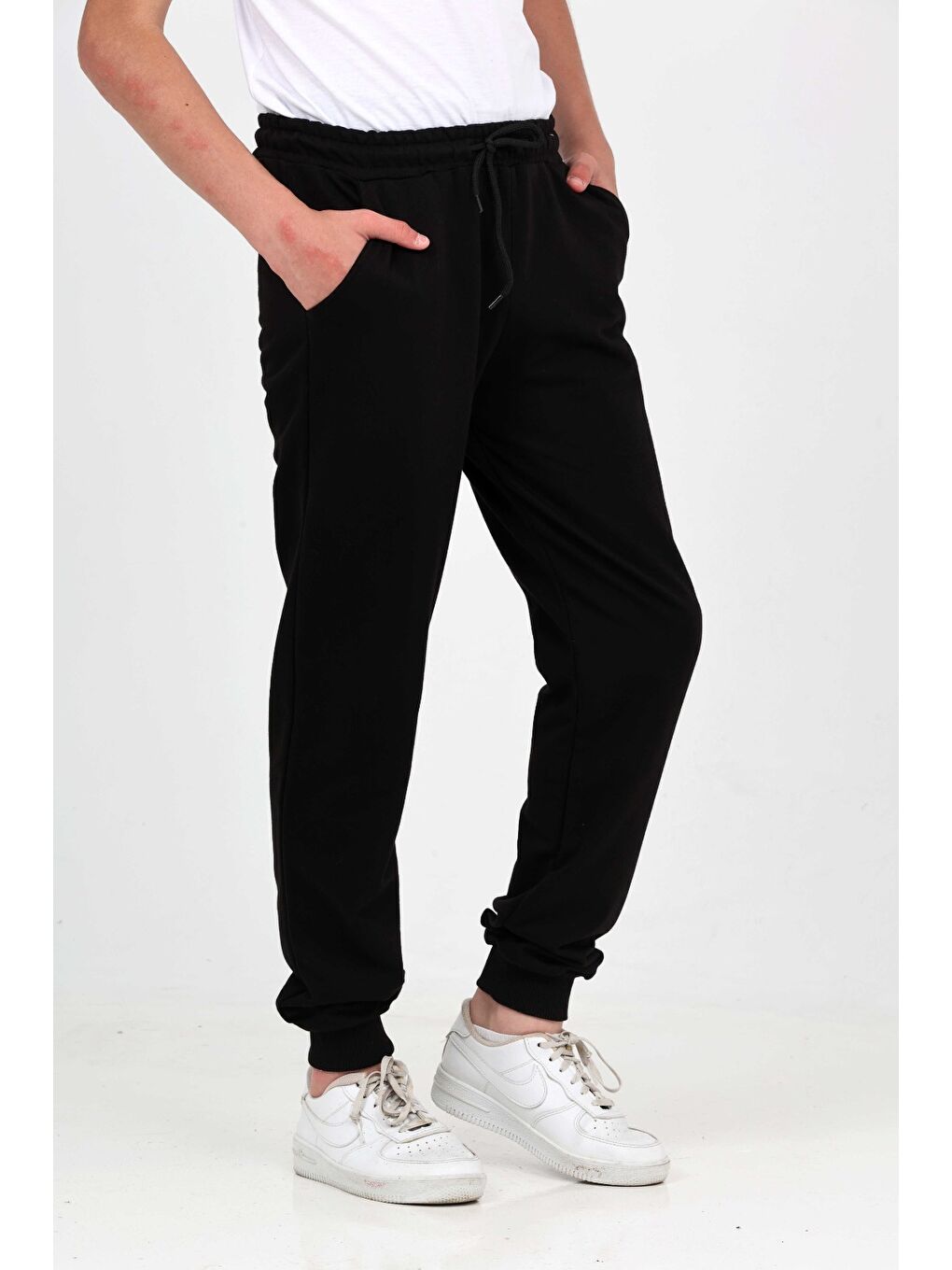 Siyah Erkek Çocuk Paçası Lastikli Eşofman Alt-3