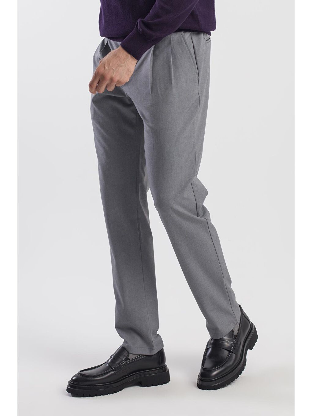 Gri Comfort Fit Çift Cep Kapaklı Pileli Yan Cep Pantolon-2