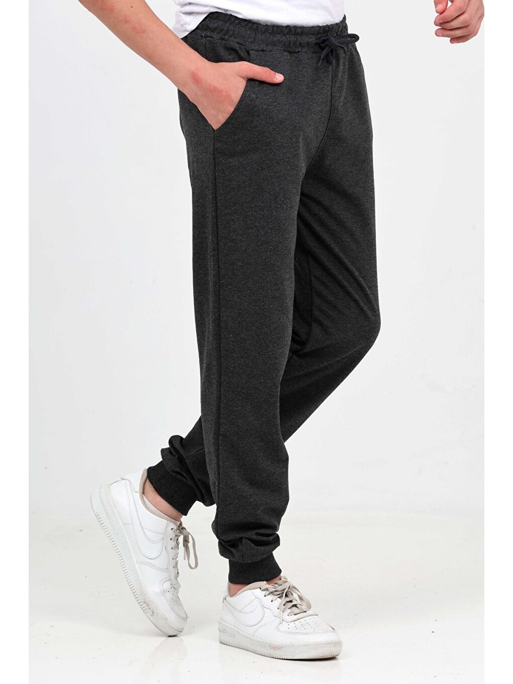 Antrasit Erkek Çocuk Paçası Lastikli Eşofman Alt-1