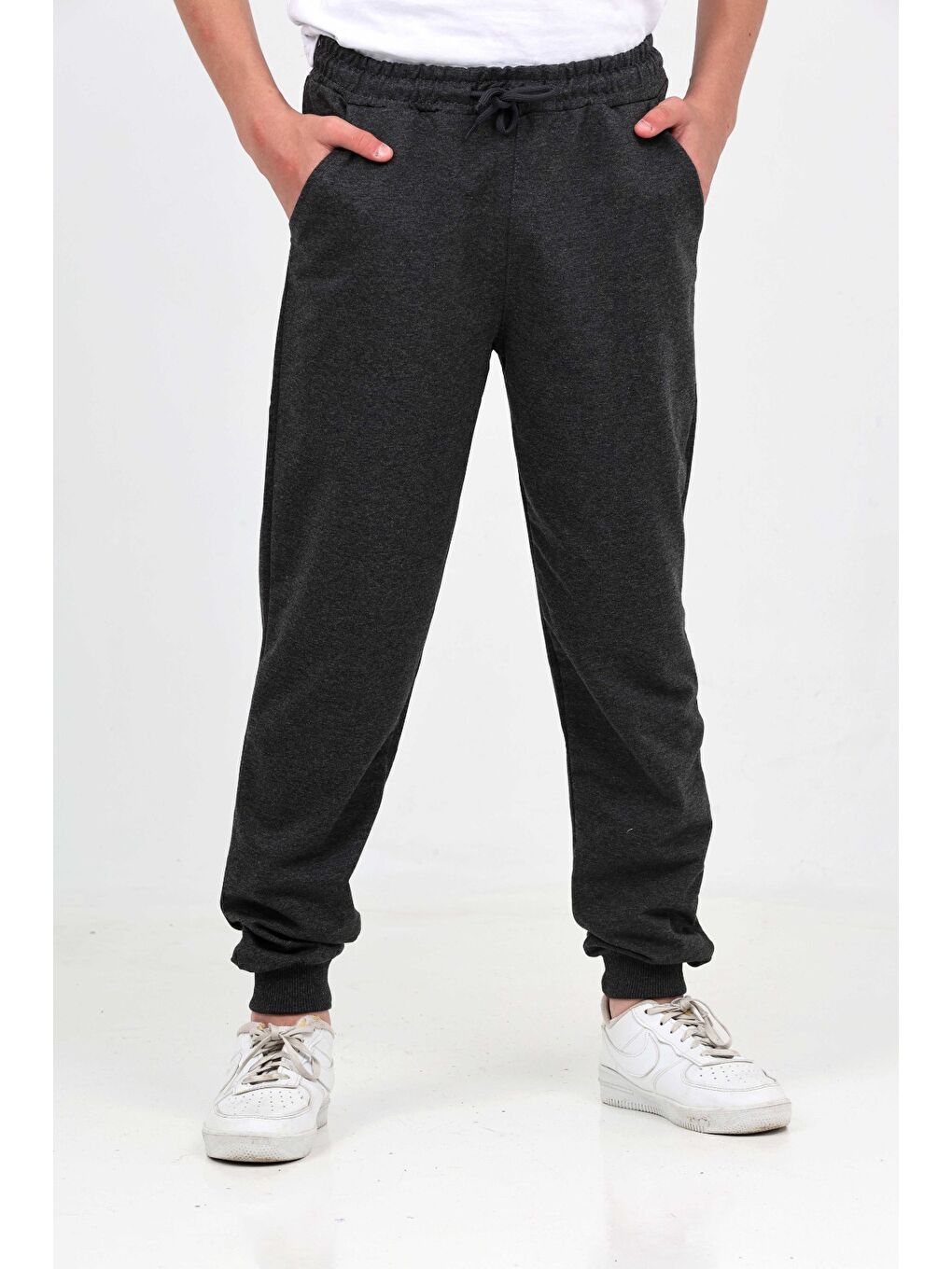 Antrasit Erkek Çocuk Paçası Lastikli Eşofman Alt-2