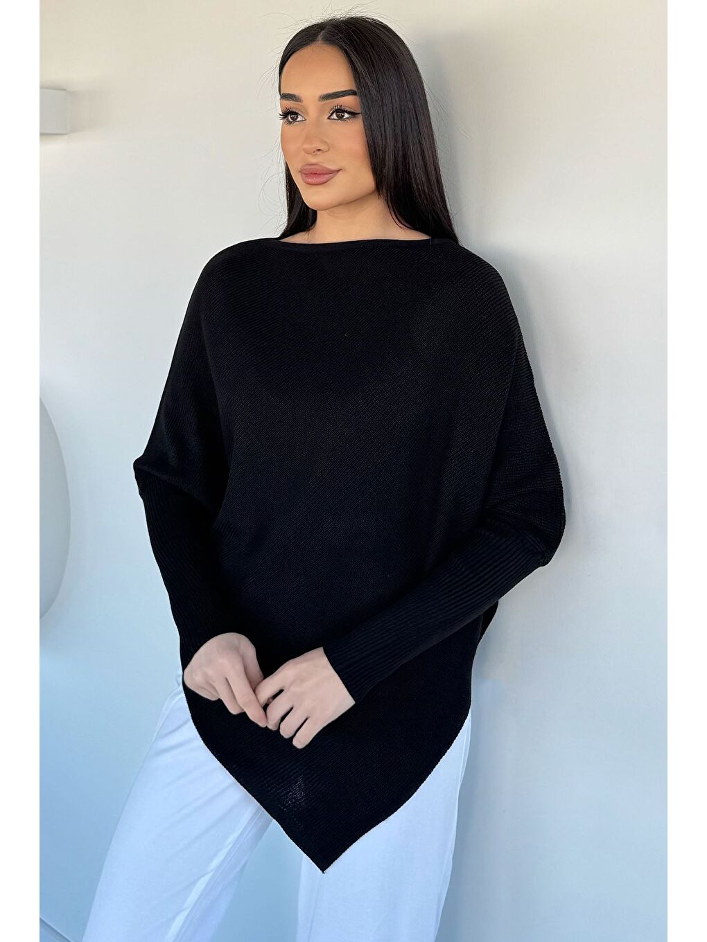 Siyah Asimetrik Kesim Triko Kazak-1