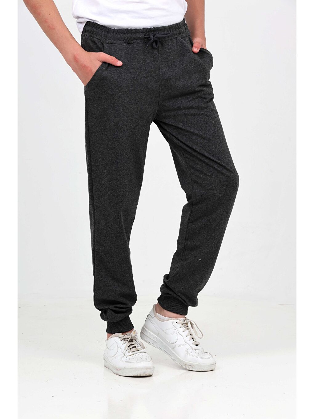 Antrasit Erkek Çocuk Paçası Lastikli Eşofman Alt-4