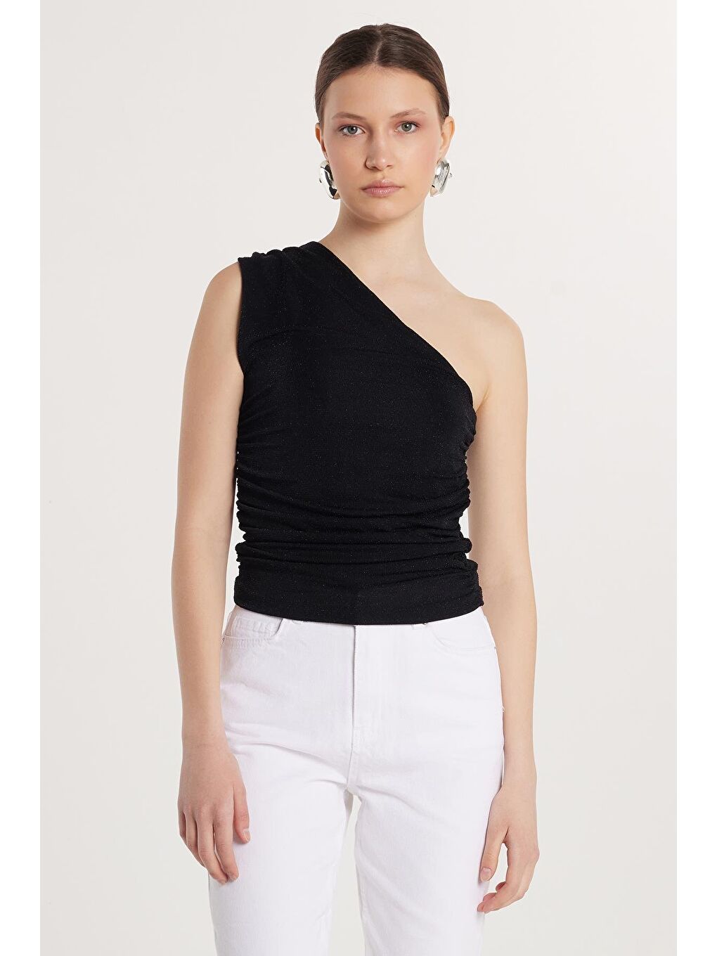 Kadın Slim Fit Dar Kesim Omzu Açık Düz Siyah Bluz-3