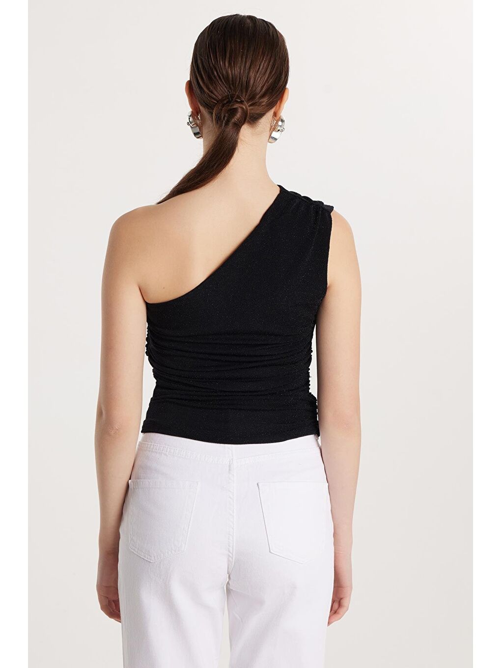 Kadın Slim Fit Dar Kesim Omzu Açık Düz Siyah Bluz-4