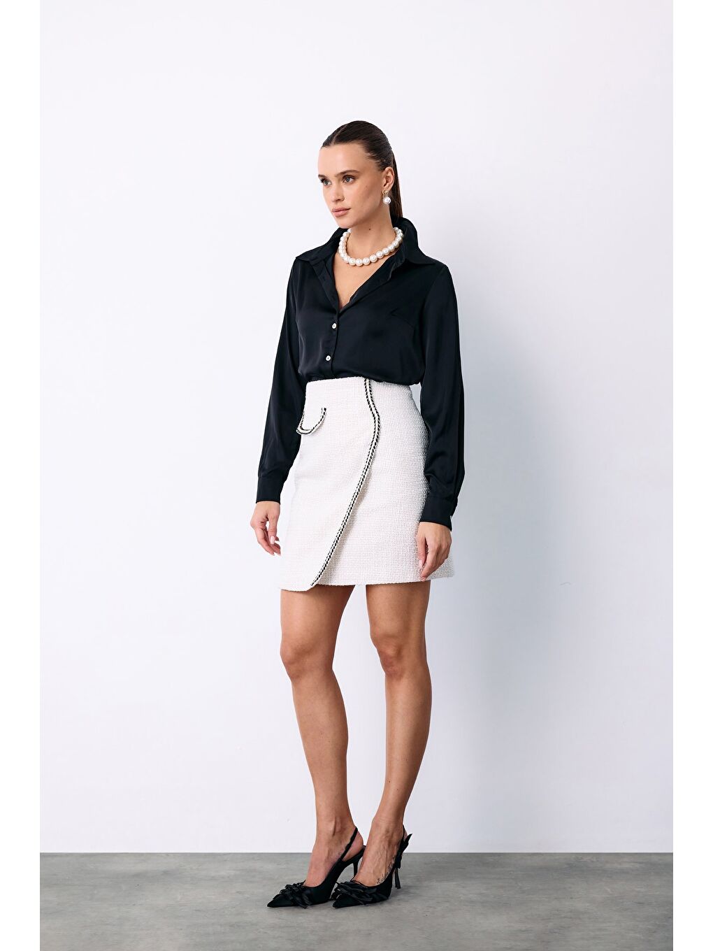 Bej Kruvaze Süs Cepli Kısa Etek - Taş-2