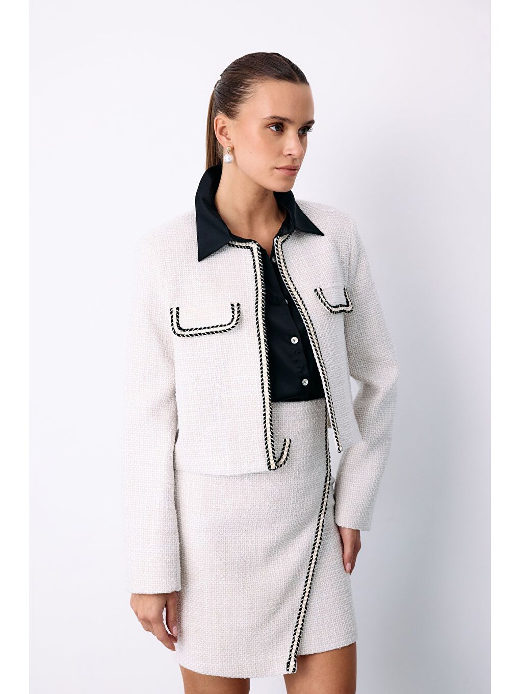 Bej Kruvaze Süs Cepli Kısa Etek - Taş-5