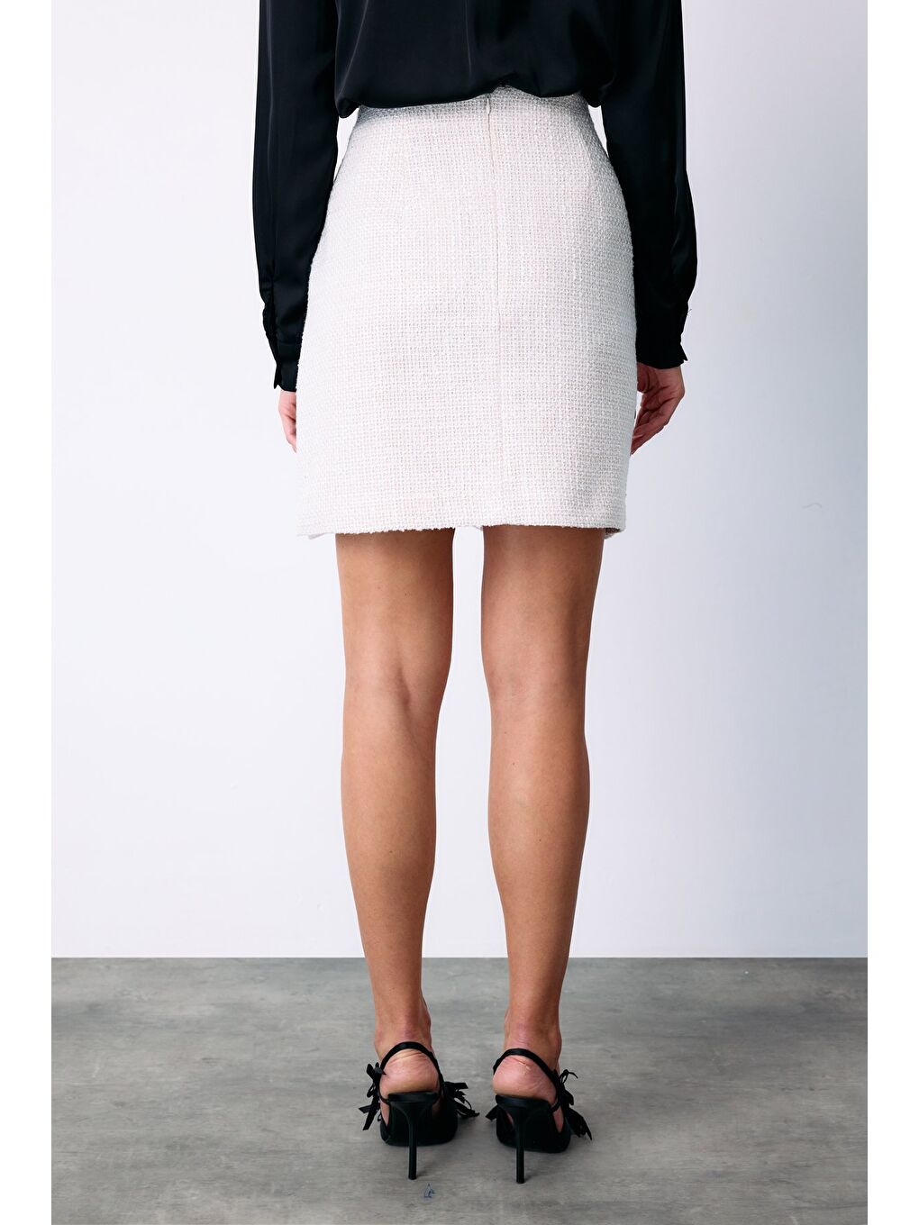 Bej Kruvaze Süs Cepli Kısa Etek - Taş-7