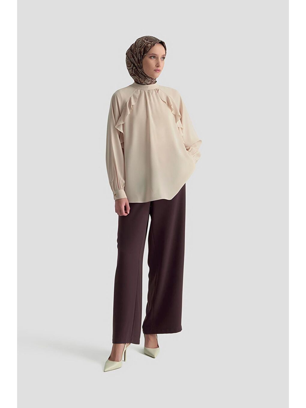 Yanları Fırfırlı Bluz 25K3823 Bej-2