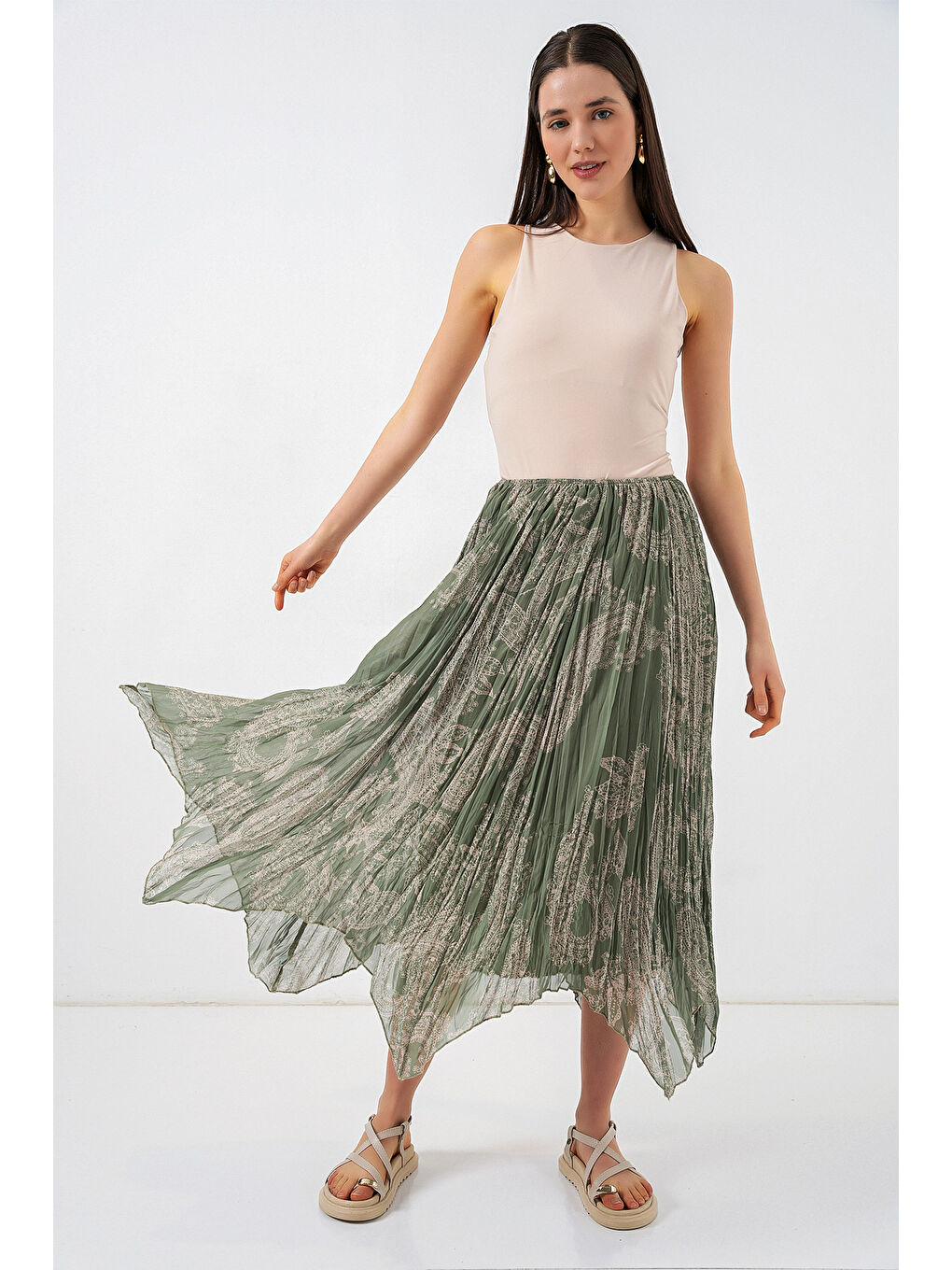 Yeşil Kadın Asimetrik Tül Şifon Etek 8061 - Çağla-2