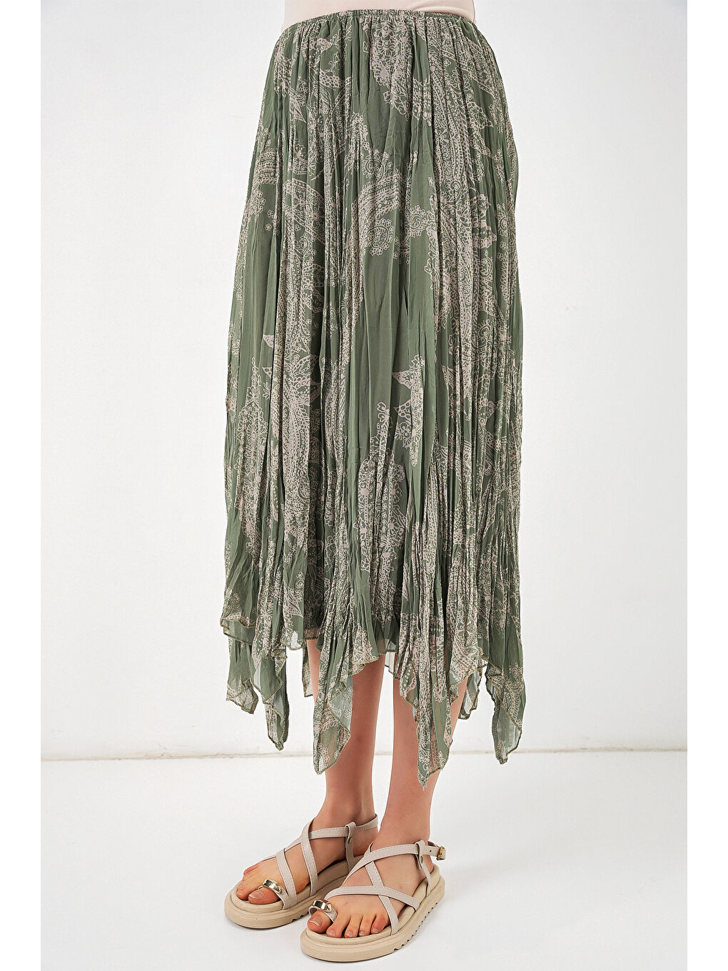 Yeşil Kadın Asimetrik Tül Şifon Etek 8061 - Çağla-3