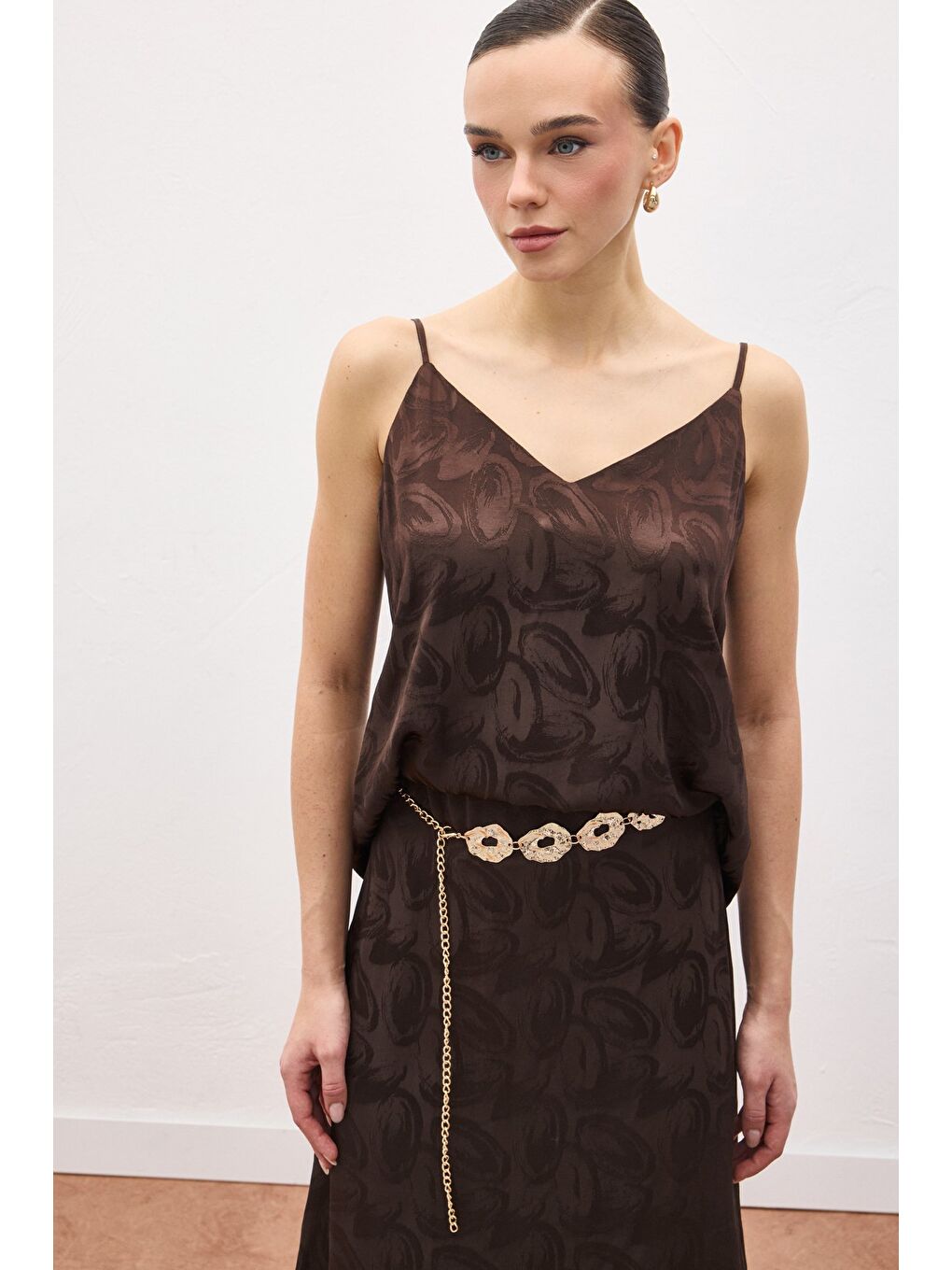 Kahverengi Lior Askılı Bluz - Kahve-3