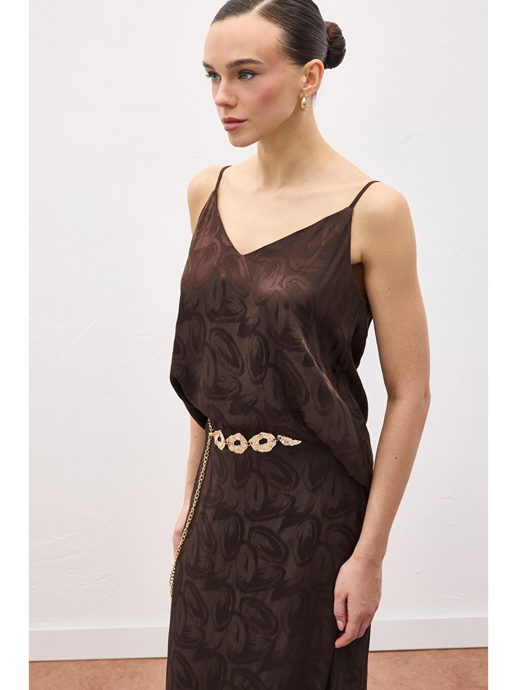 Kahverengi Lior Askılı Bluz - Kahve-4