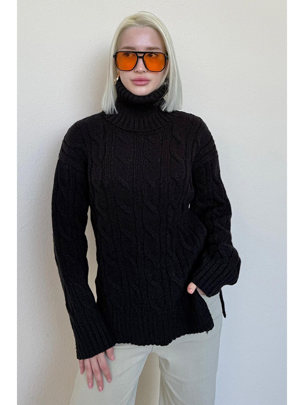 Siyah Boğazlı Triko Kazak Mg2376-7