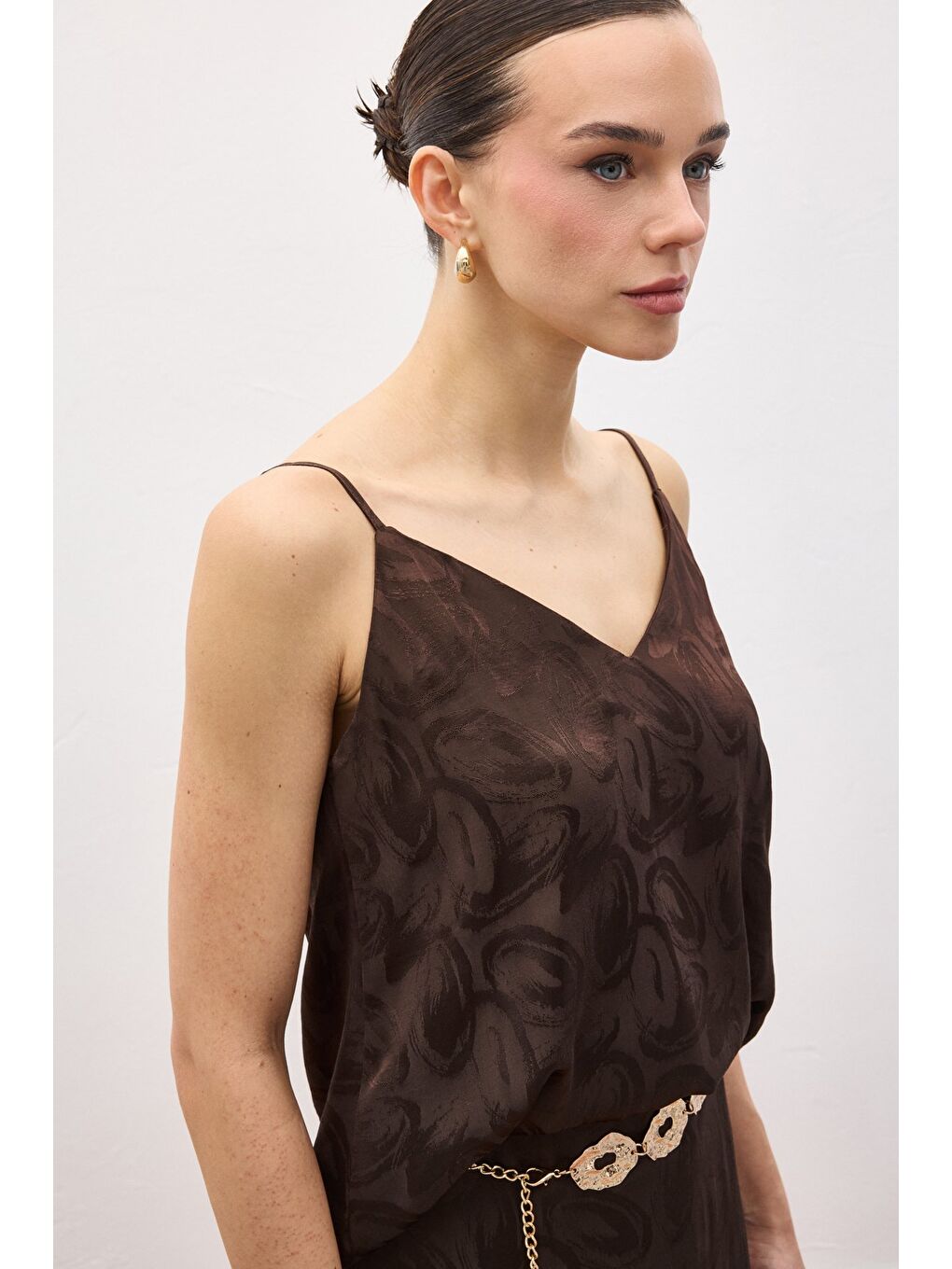 Kahverengi Lior Askılı Bluz - Kahve-5