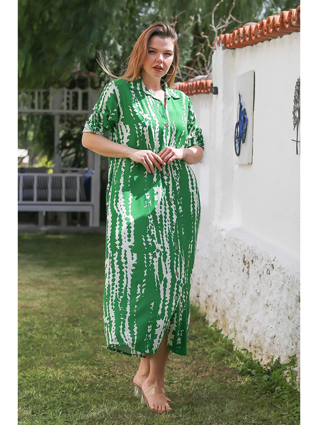 Yeşil Gömlek Yaka Düğmeli Uzun Kollu Gizli Cepli Allover Baskılı Viskon Dokuma Elbise 130 60-4