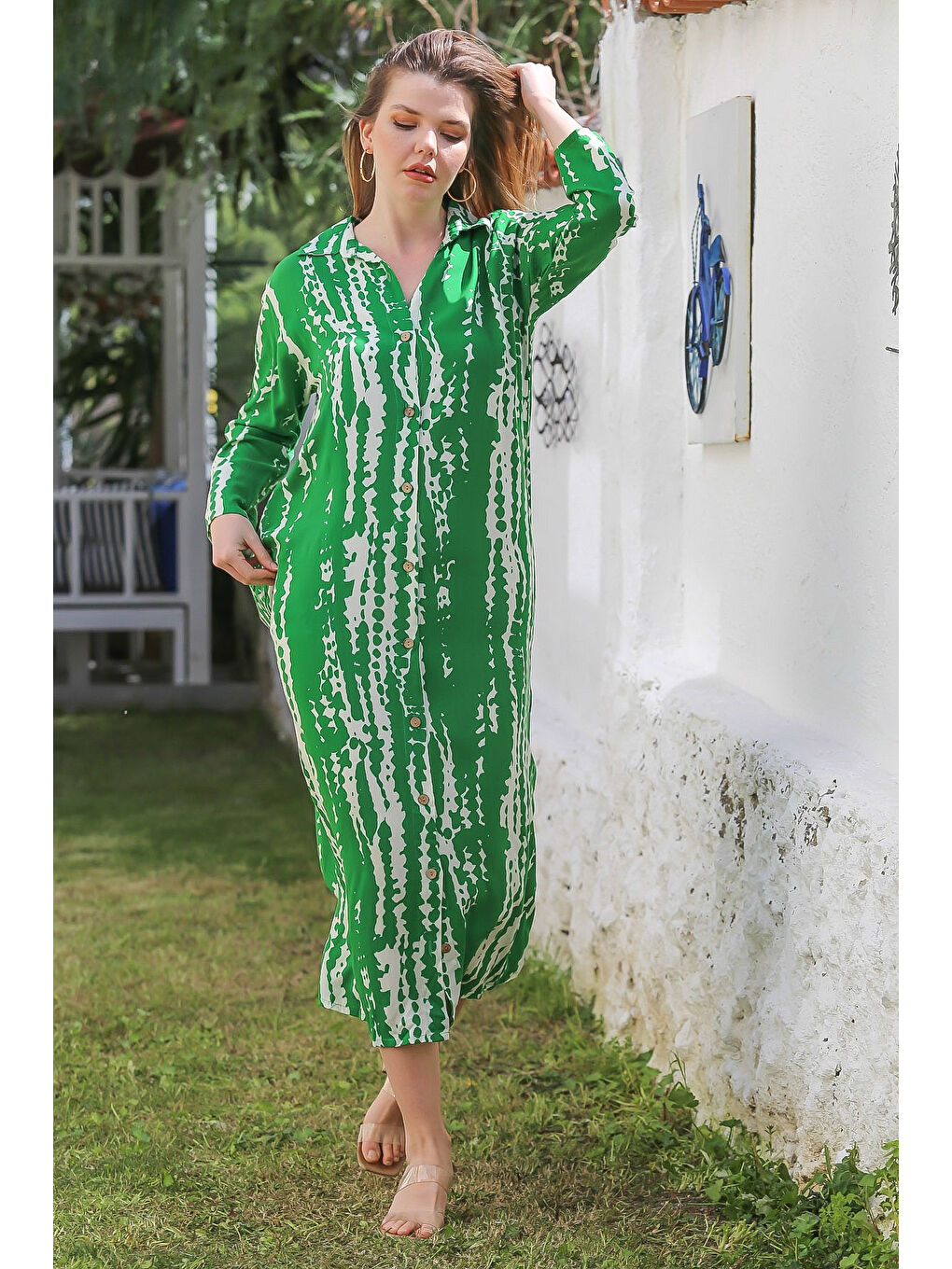 Yeşil Gömlek Yaka Düğmeli Uzun Kollu Gizli Cepli Allover Baskılı Viskon Dokuma Elbise 130 60-5