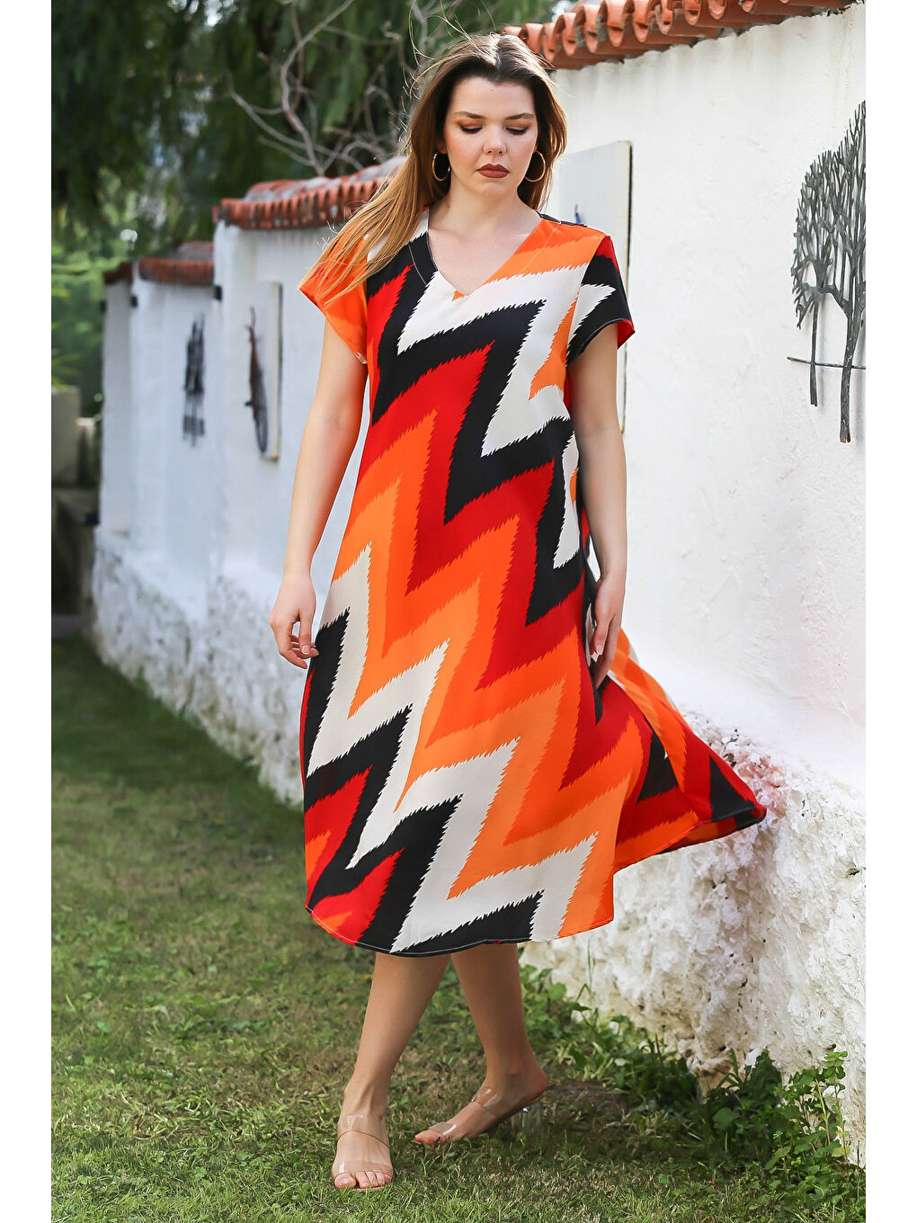 Turuncu V Yaka Düşük Kol Allover Baskılı Casual Viskon Dokuma Elbise 115 66-1