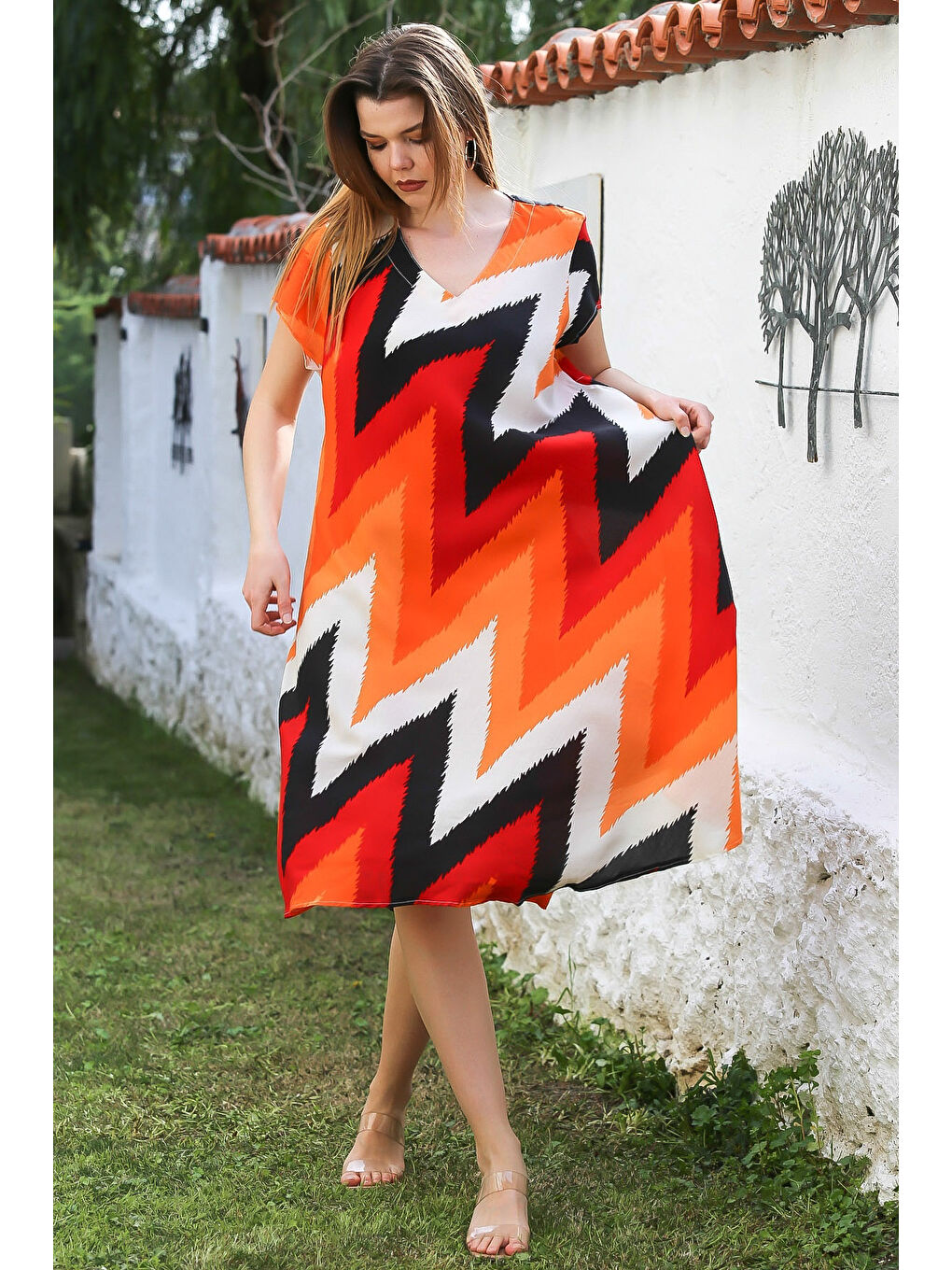 Turuncu V Yaka Düşük Kol Allover Baskılı Casual Viskon Dokuma Elbise 115 66-4