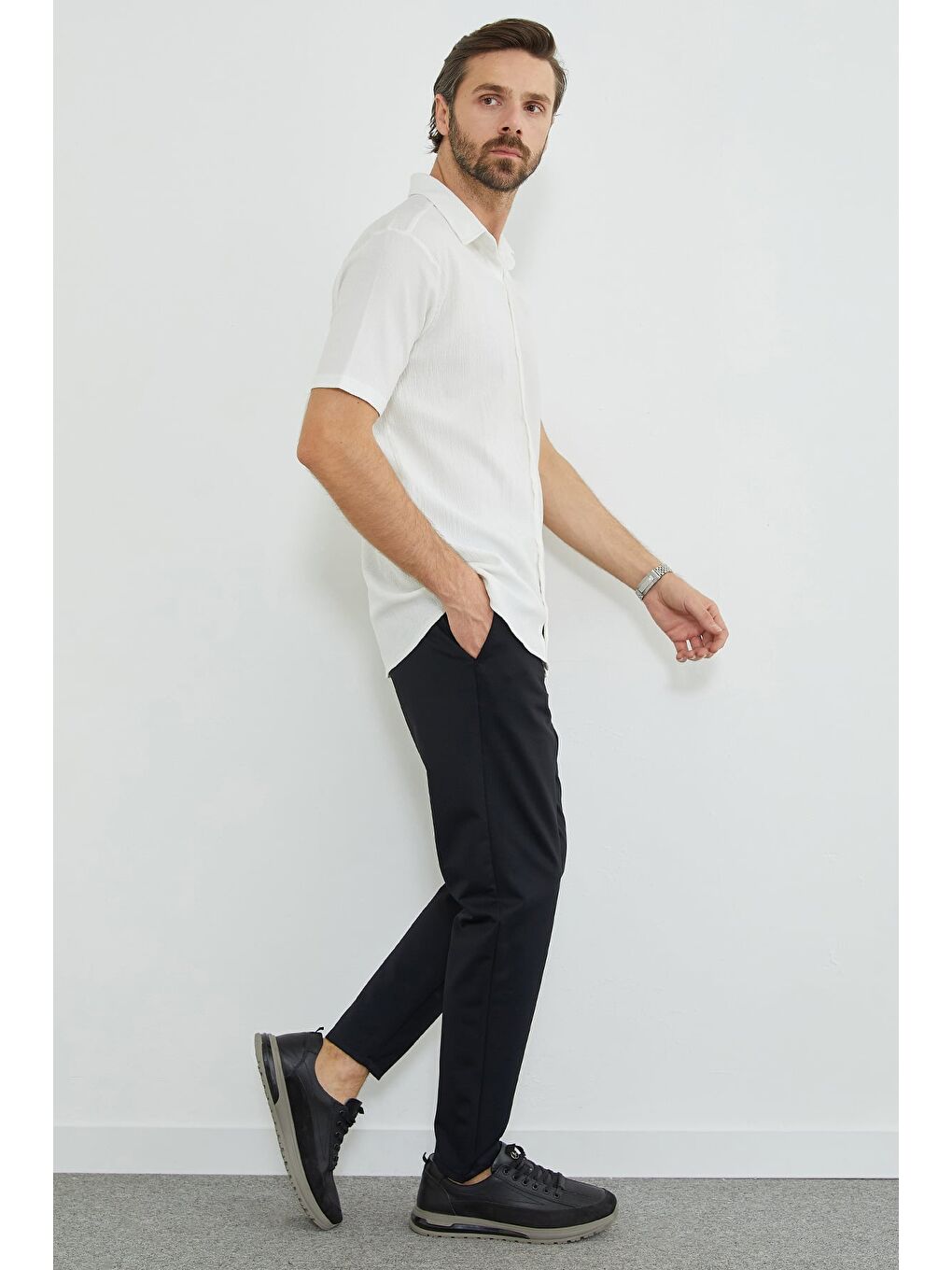 Ekru Jakarlı Kısa Kollu Gömlek-4