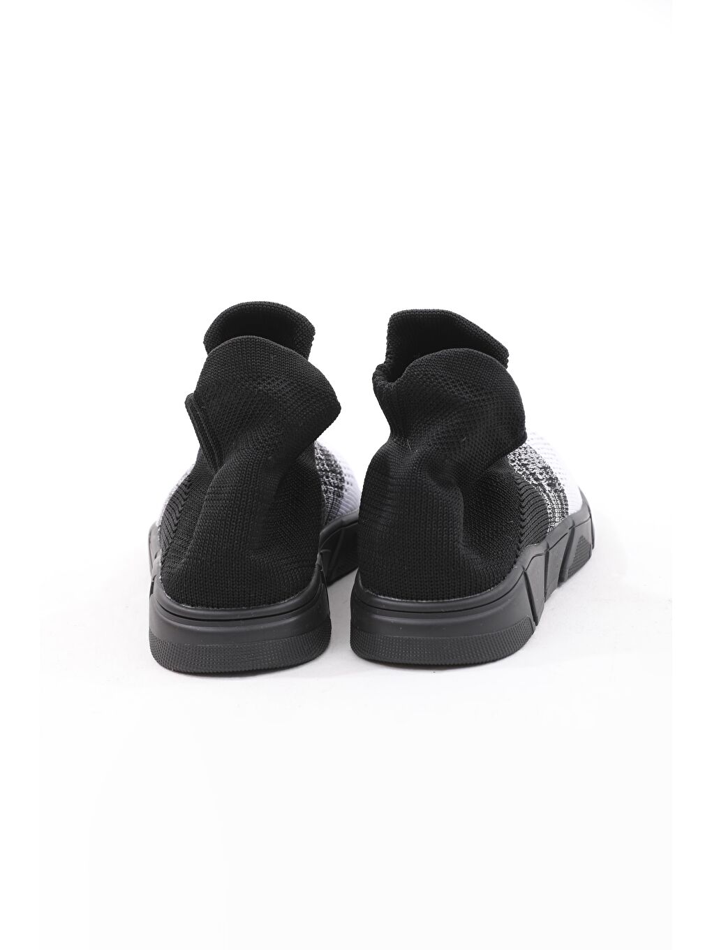 Çocuk Siyah Beyaz Renk Geçişli Çorap Ayakkabı-2