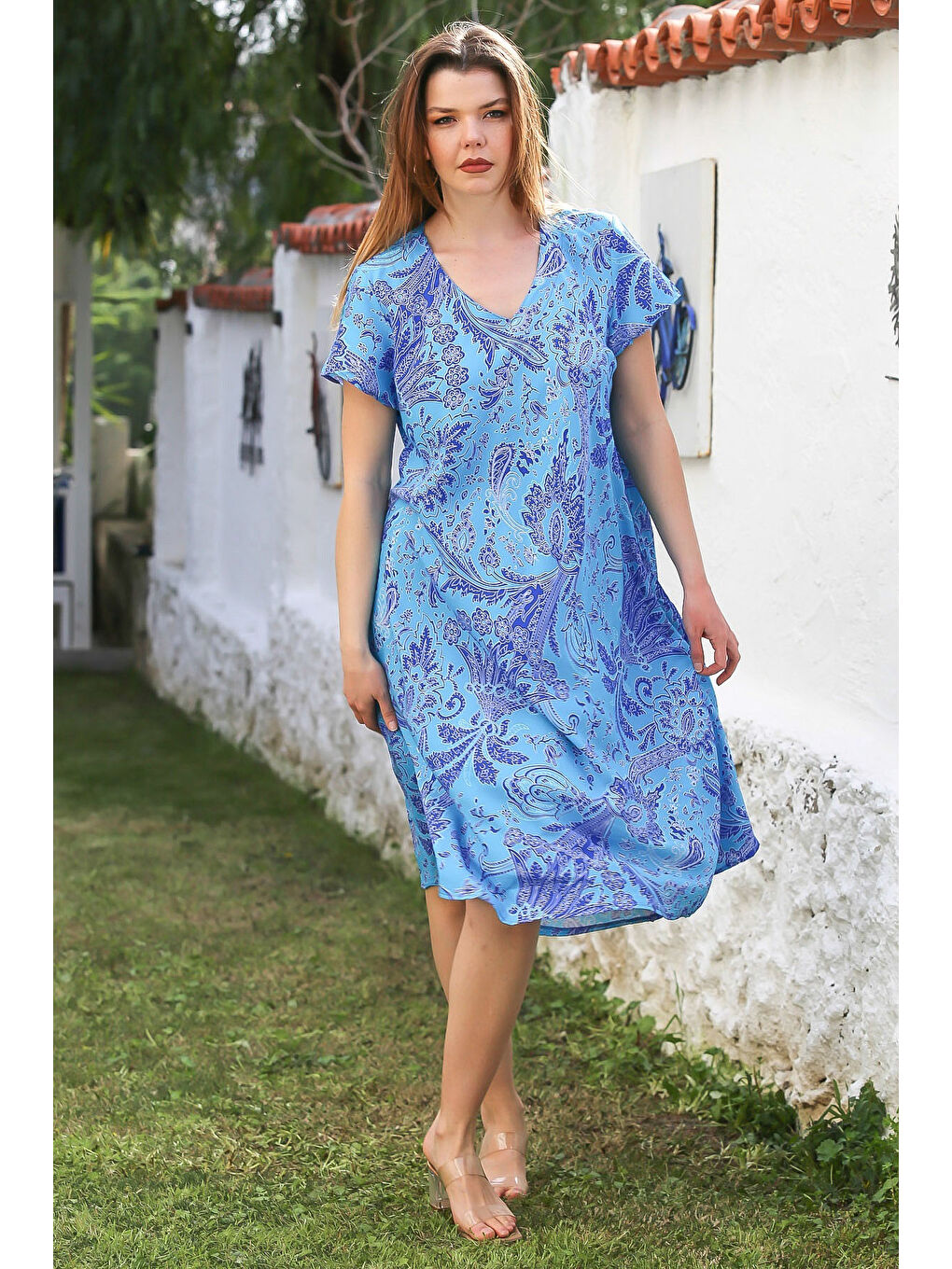 Mavi V Yaka Düşük Kol Allover Baskılı Casual Viskon Dokuma Elbise 115 66-1