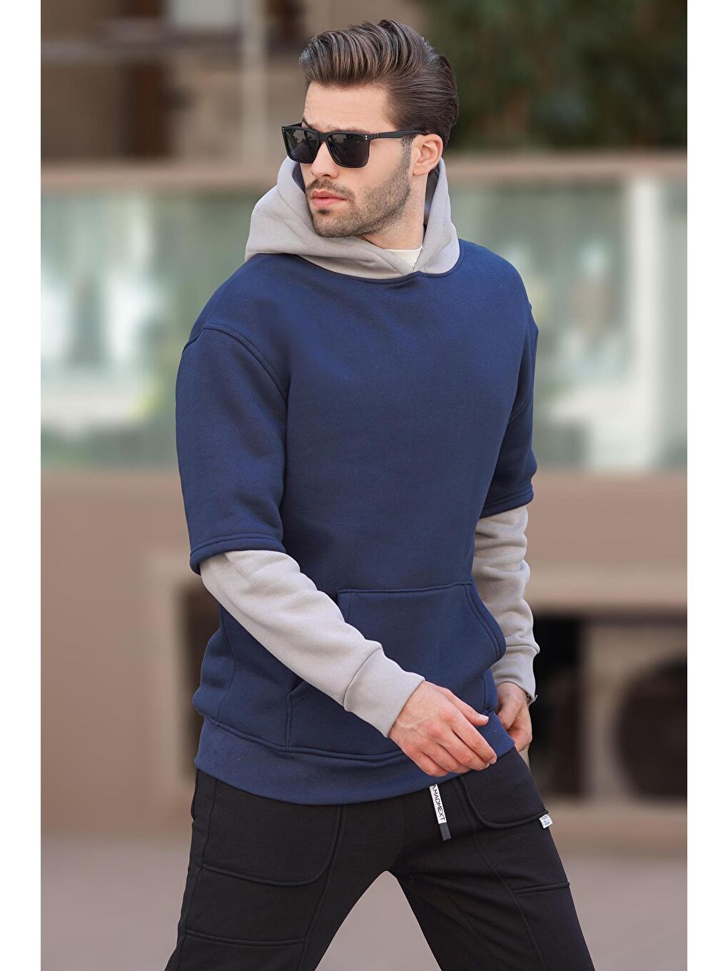 Madmext Lacivert Kapüşonlu Cep Detaylı Erkek Sweatshirt 7071