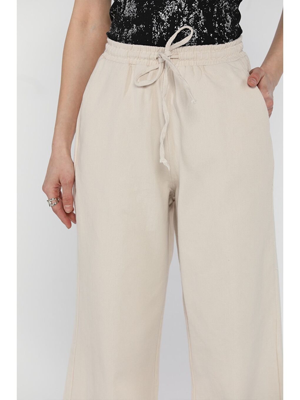 Bej Bel Bağlamalı Bol Paça Kadın Boy Friend Pantolon-3